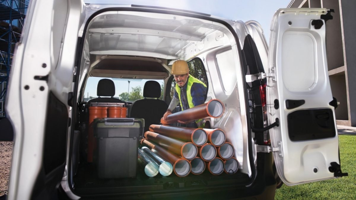 renault-kangoo-interior-ingeniero.jpg.ximg.l_12_m.smart